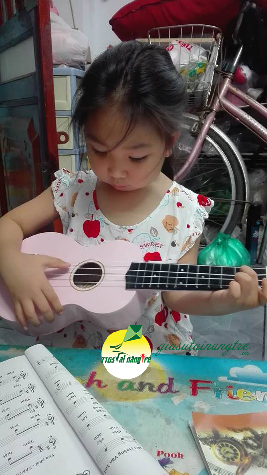 day ukulele tai nha