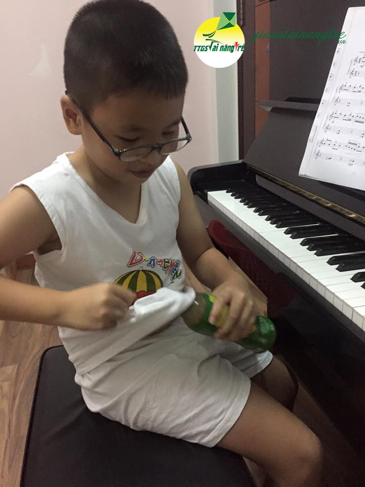 day piano organ guitar tai nha